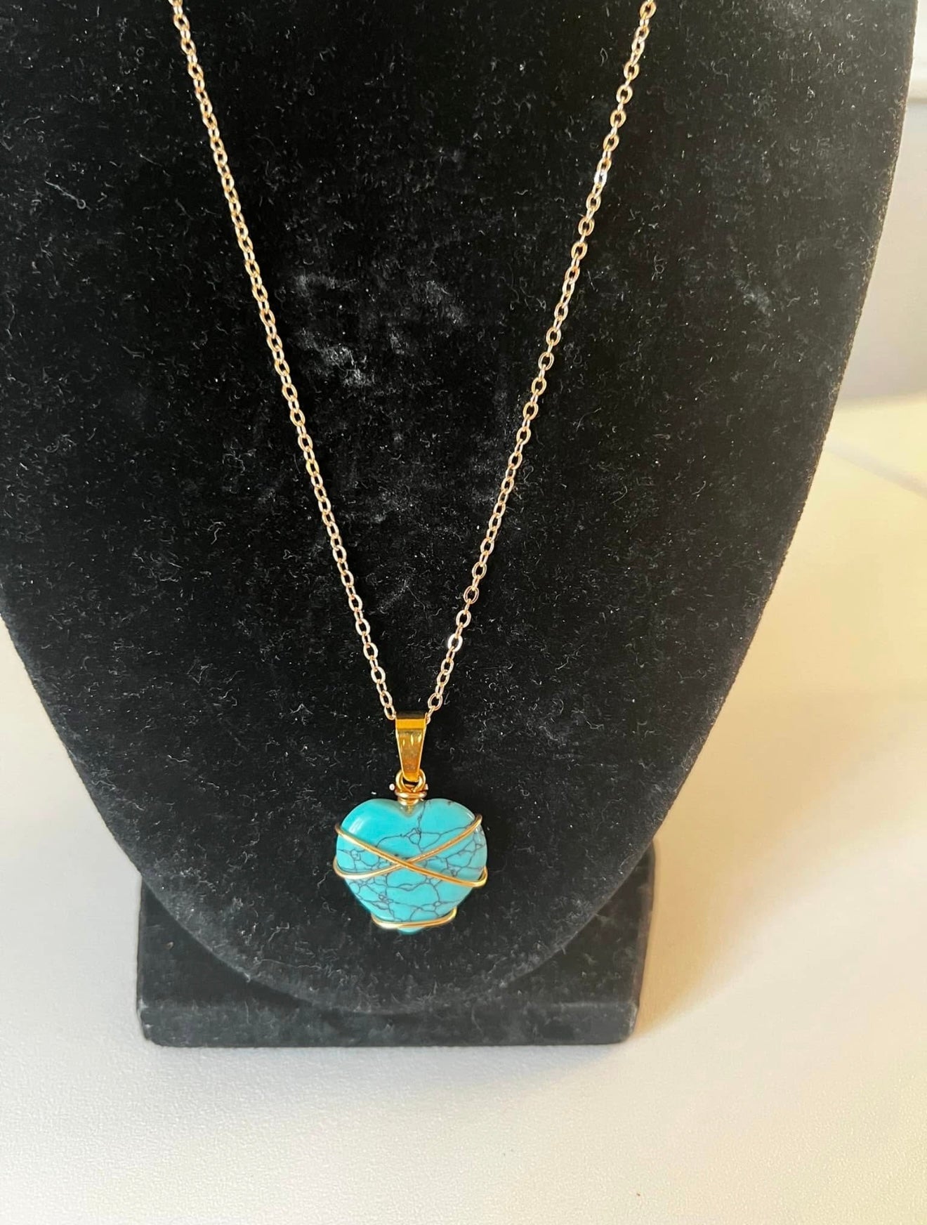 Mini crystal heart necklace