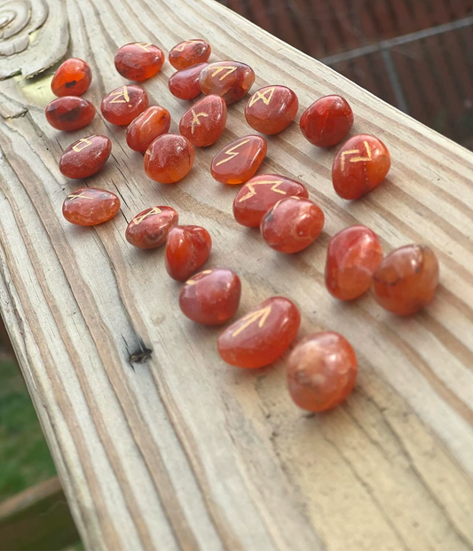 Carnelian rune set