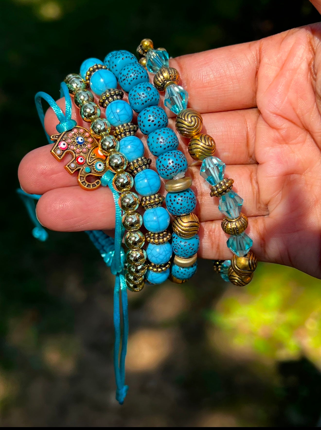 Light blue bracelet set