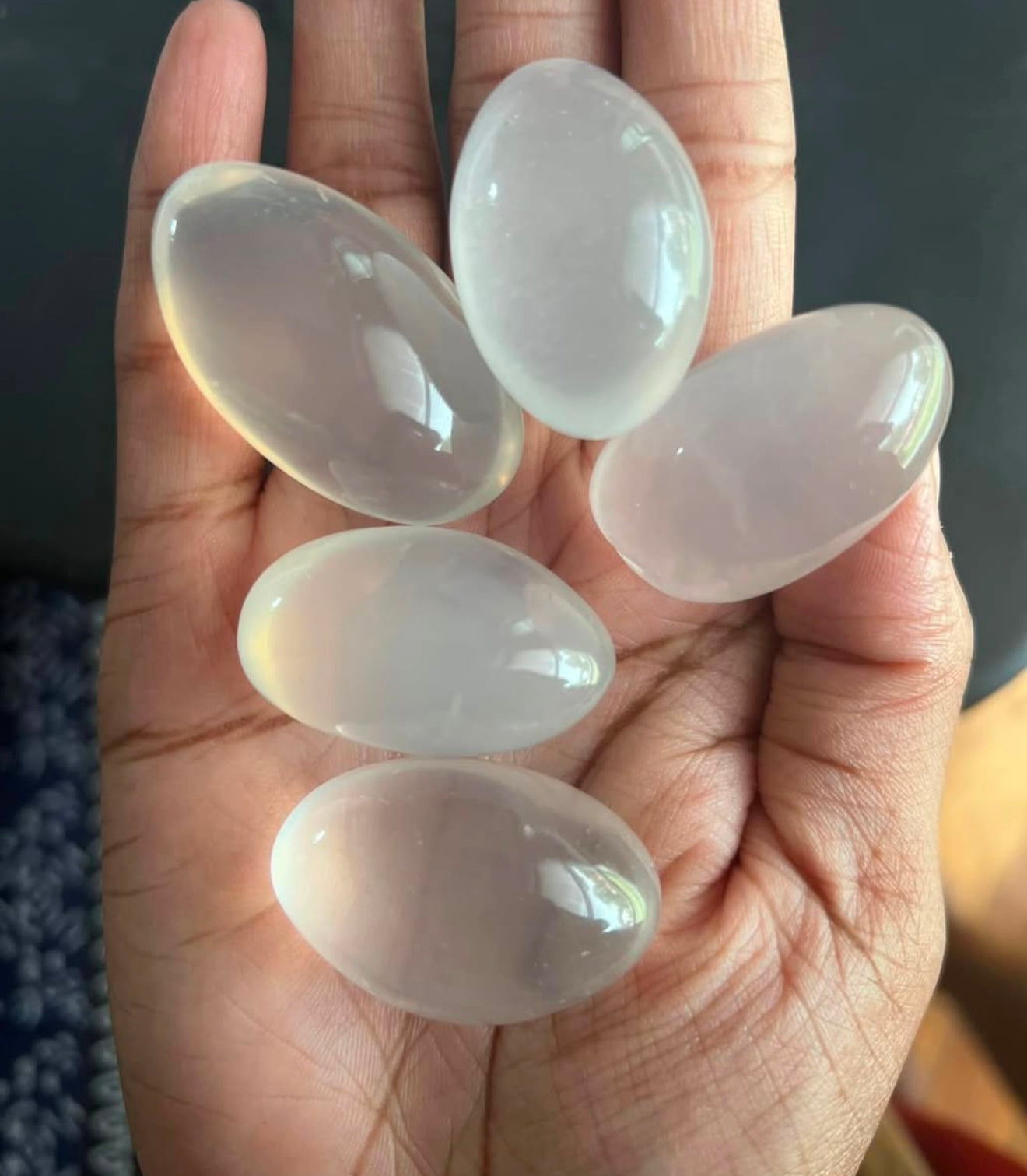 Clear quartz tumbles (oval)